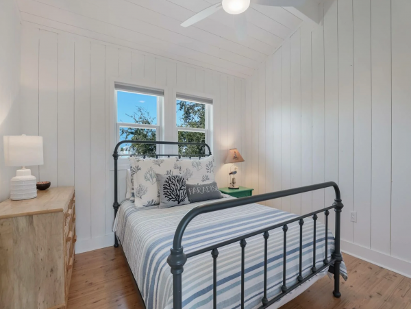 Six Bedroom Home on the Canal in Anna Maria